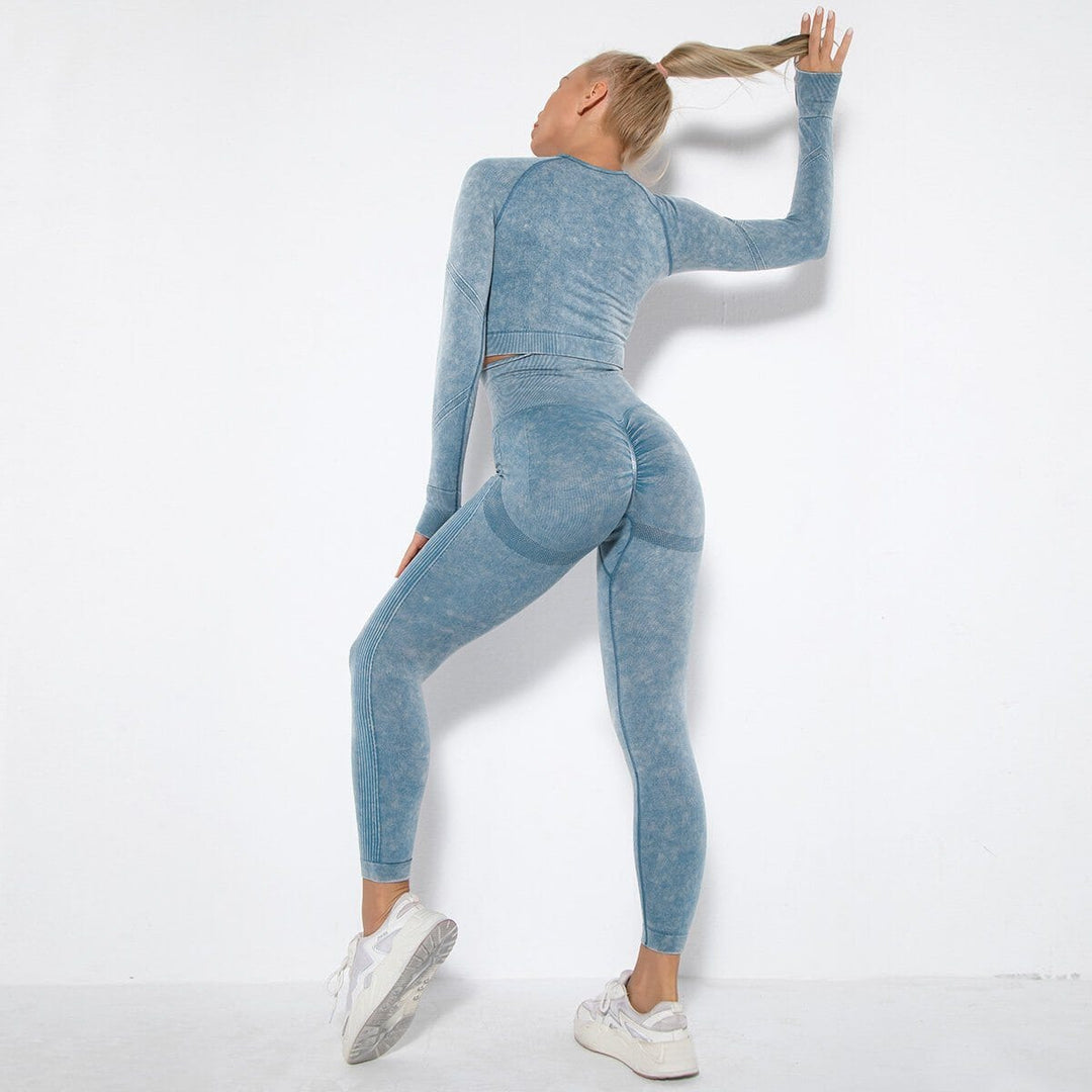 Airy Feather Yoga Ensemble - Stylish Leggings & Top Combo