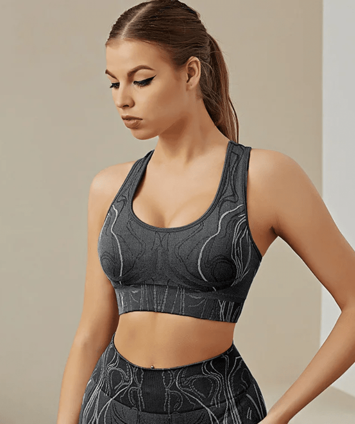 Elevate Your Workout with the Iconic Femme Seamless Sports Bra
