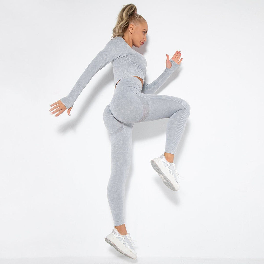 Airy Feather Yoga Ensemble - Stylish Leggings & Top Combo