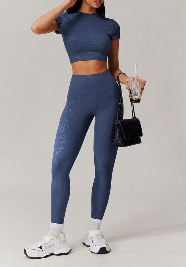 Elevate Your Workout: Stylish Leggings and Top Gym Set