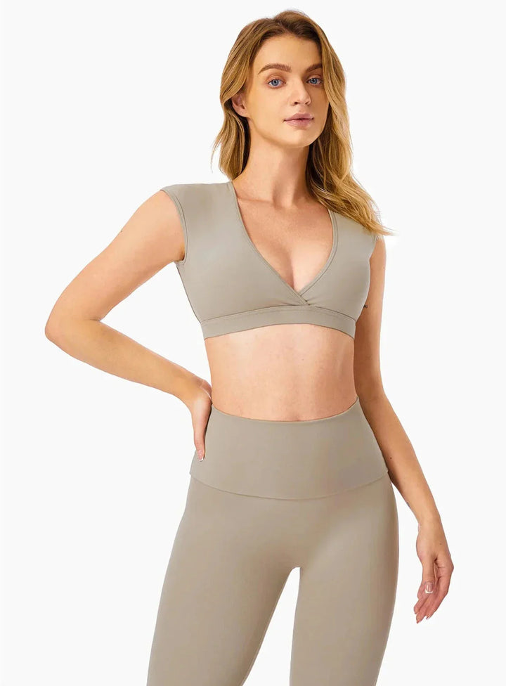 Chic Open Back Crop Top with a Contemporary Flair