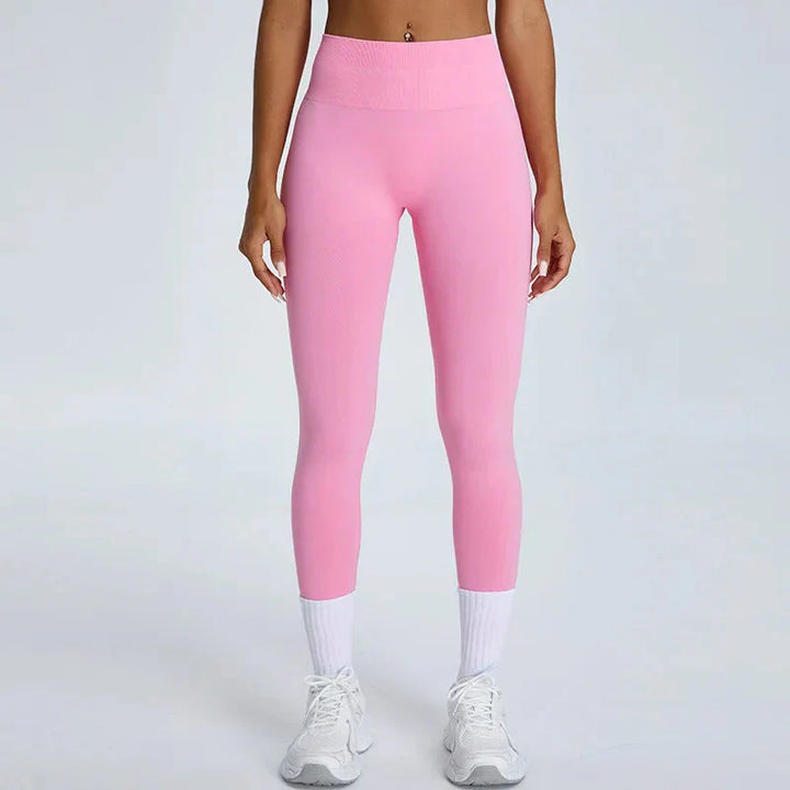 Sleek and Seamless Form-Fitting Leggings