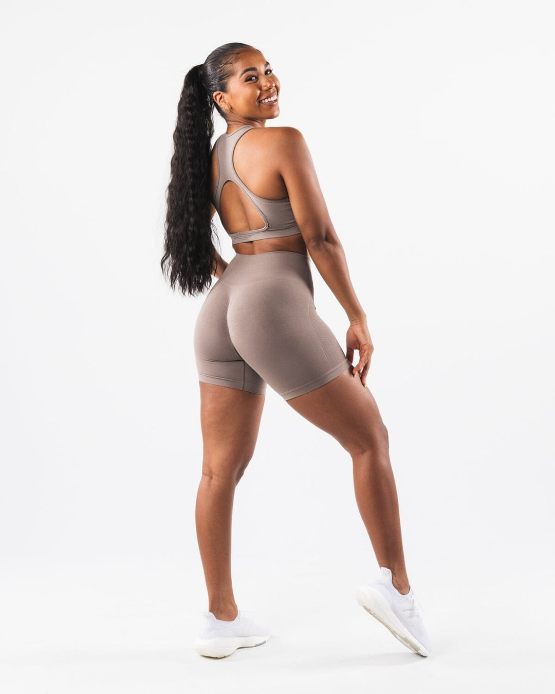 Vibrant Jacquard Seamless Shorts for Ultimate Comfort