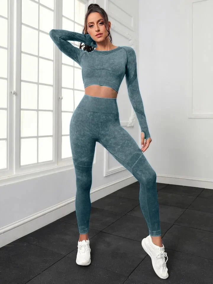 Ultimate Roaring Seamless Workout Set - Stylish Leggings and Top Combo