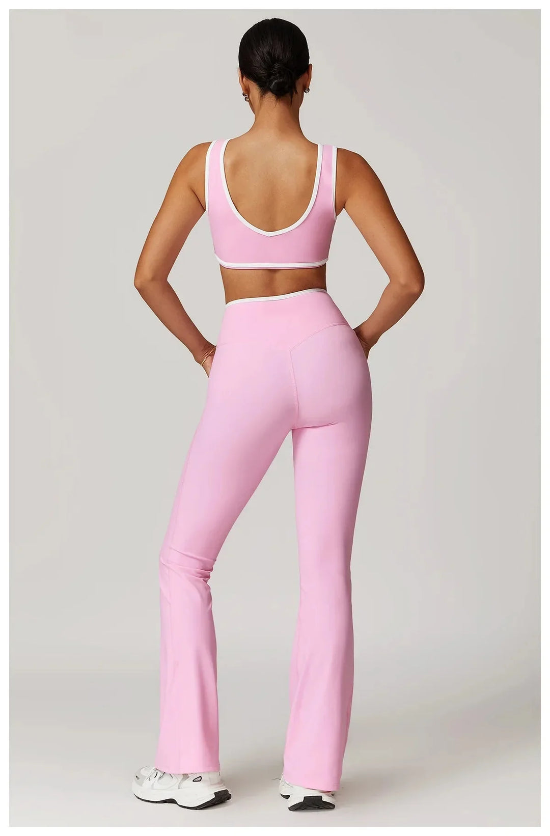 Elevate Your Workout: Myriad Gym Set with Stylish Leggings and Supportive Bra