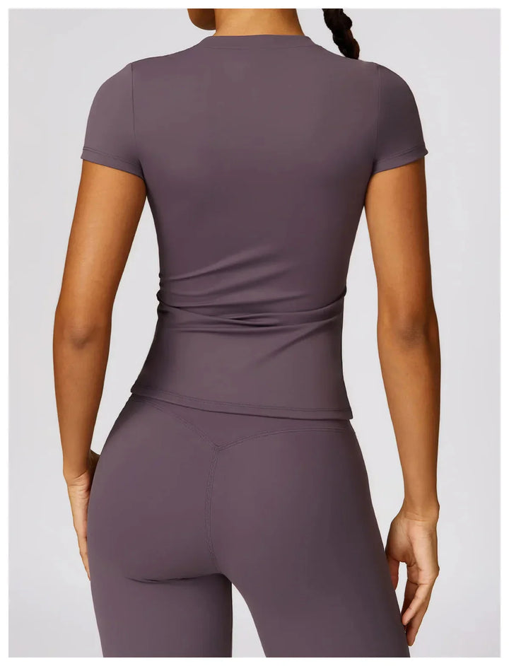 Ultimate Workout Collection - Stylish Leggings & Performance Shirt