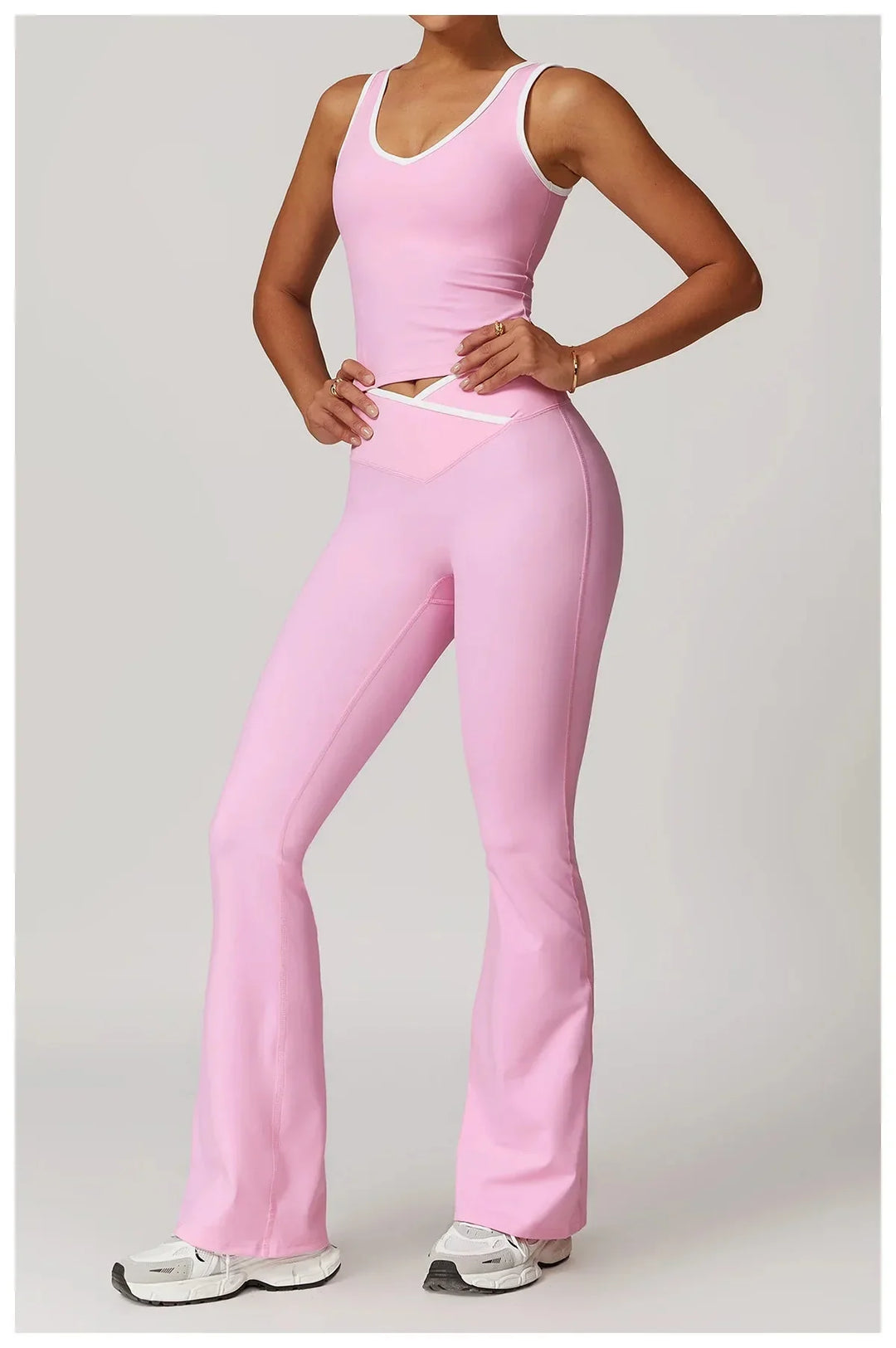 Elevate Your Workout: Myriad Step Up Gym Set - Stylish Leggings & Top Combo