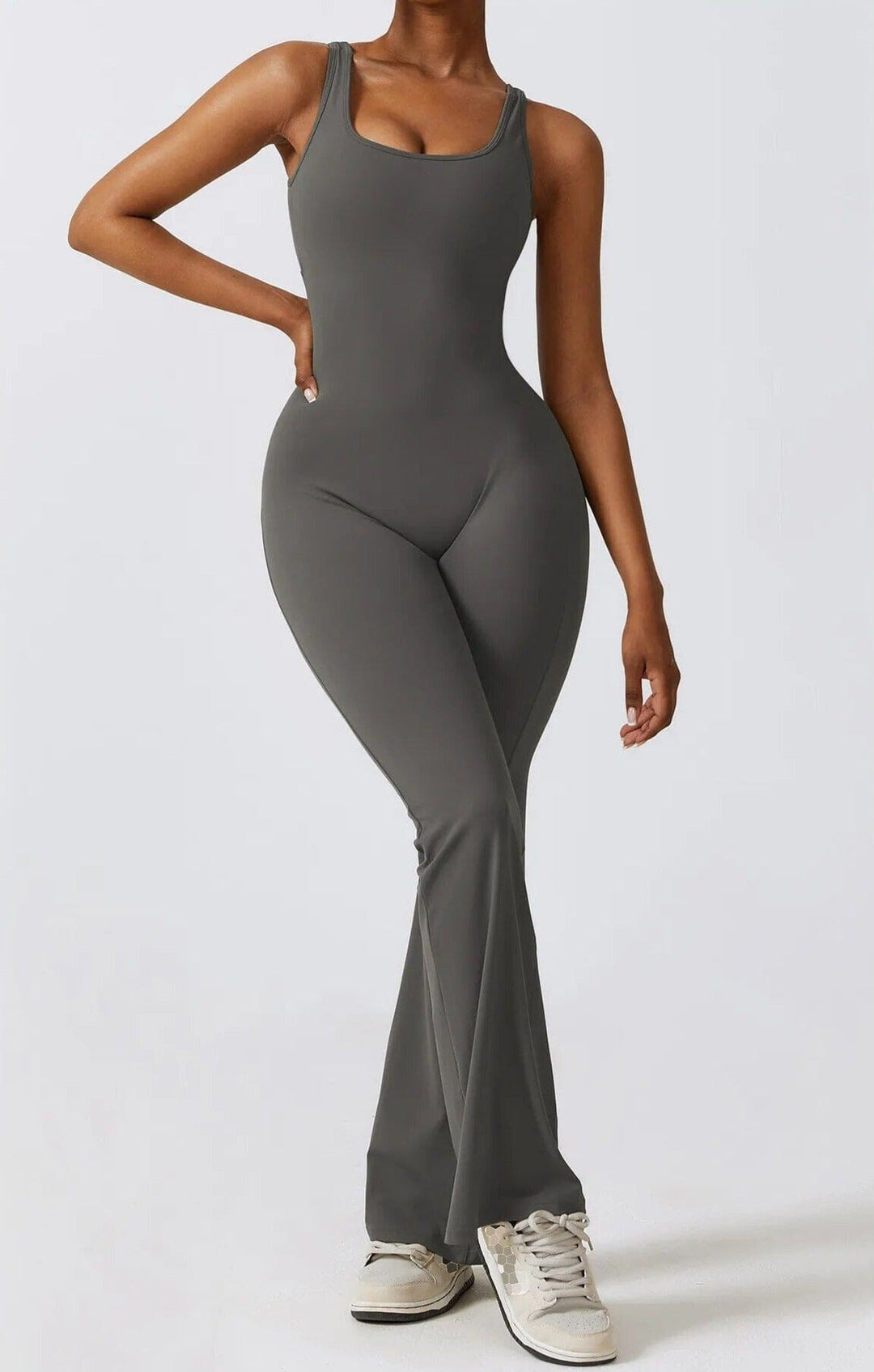 Elegant Hollow Back Jumpsuit with Stunning Imprint Design