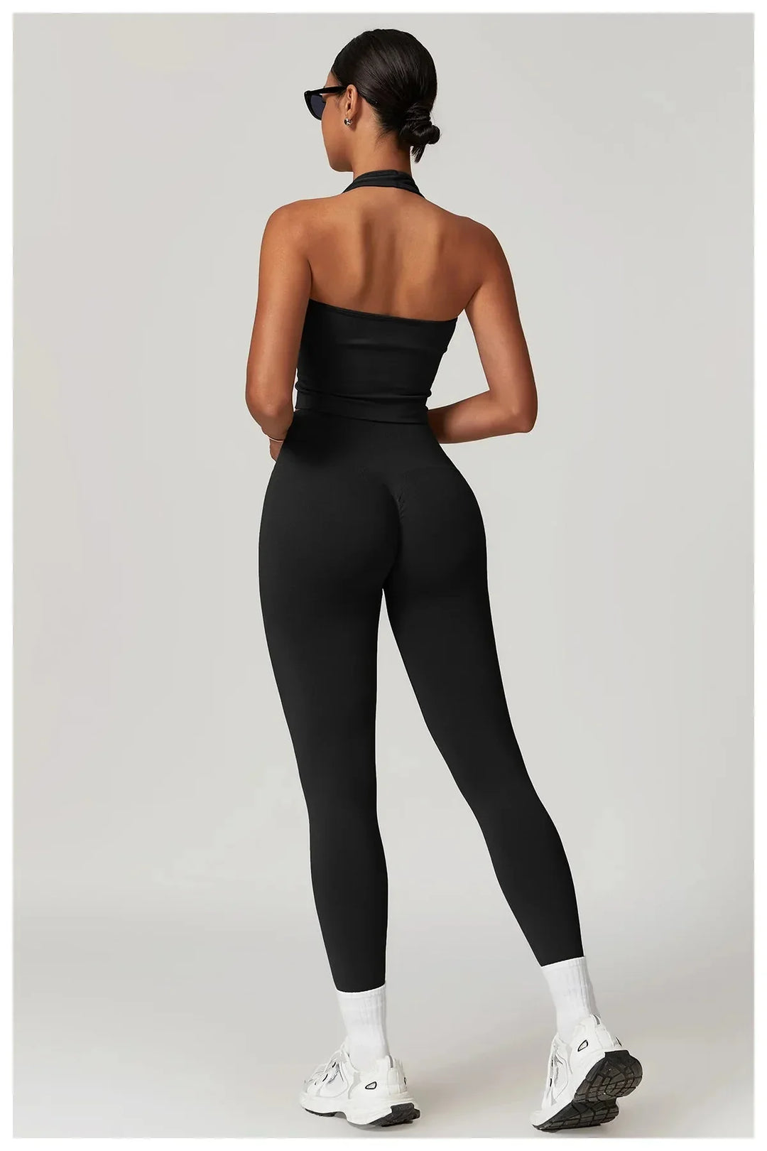 Elevate Your Workout: Momentum Seamless V-Line Leggings and Top Set