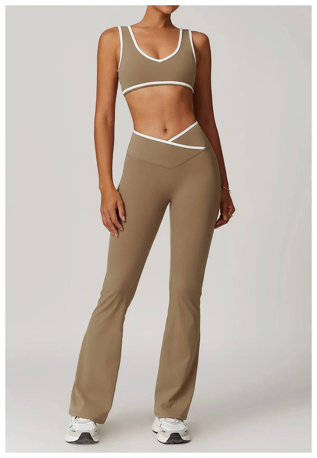 Elevate Your Workout: Myriad Gym Set with Stylish Leggings and Supportive Bra