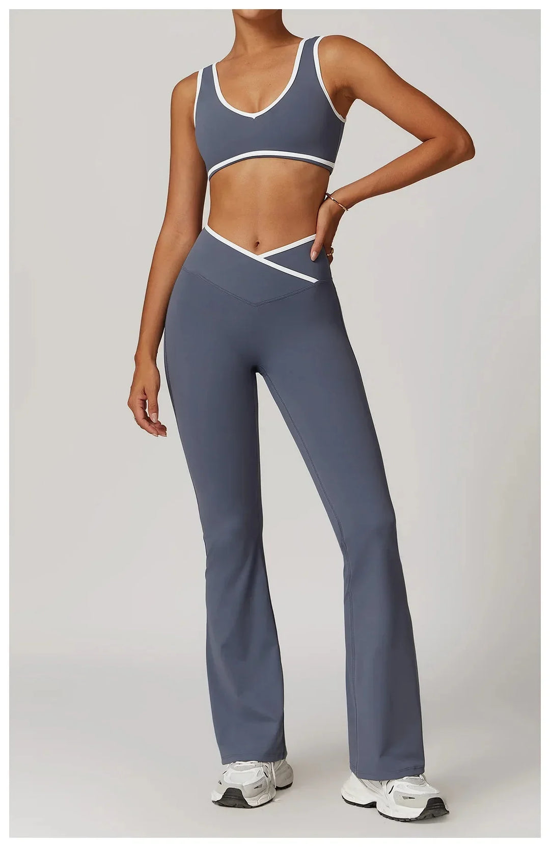 Elevate Your Workout: Myriad Gym Set with Stylish Leggings and Supportive Bra