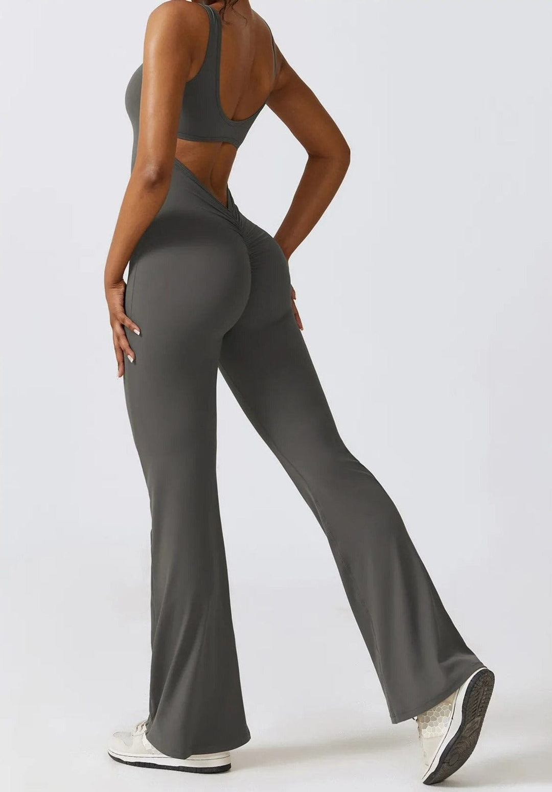 Elegant Hollow Back Jumpsuit with Stunning Imprint Design