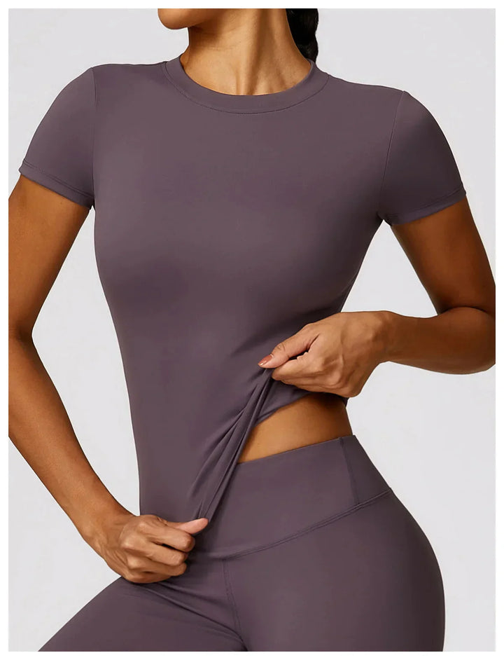 Ultimate Workout Collection - Stylish Leggings & Performance Shirt