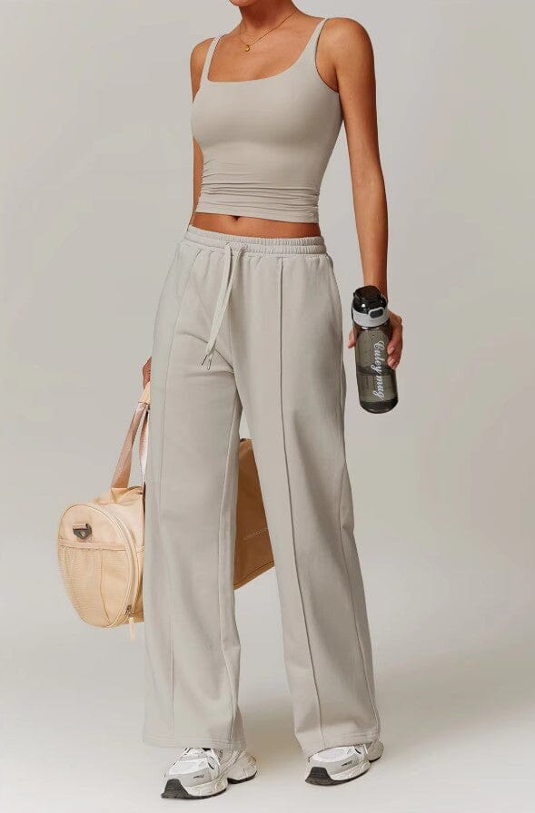 Ultimate Synergy Workout Set - Stylish Crop Top & Trendy Pants