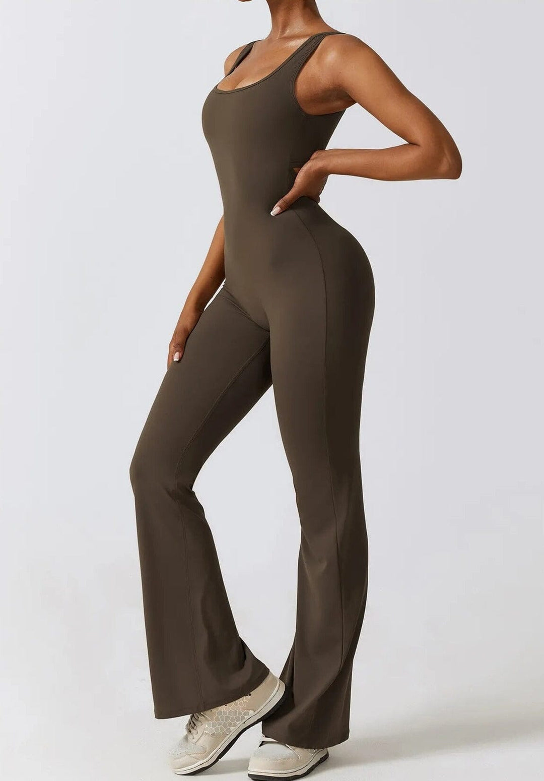 Elegant Hollow Back Jumpsuit with Stunning Imprint Design