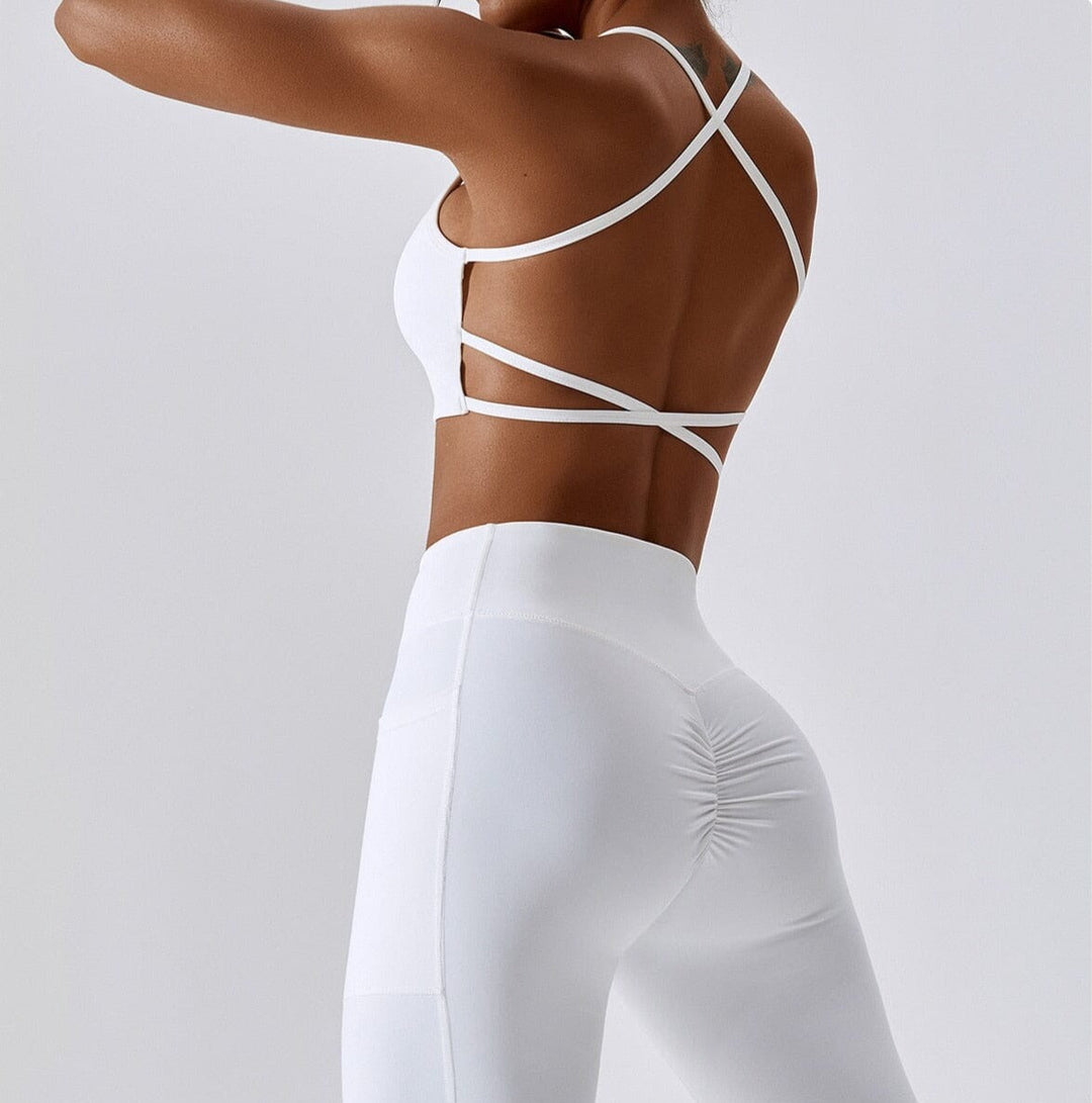 Chic Cross-Back Halter Bra for Ultimate Comfort and Support