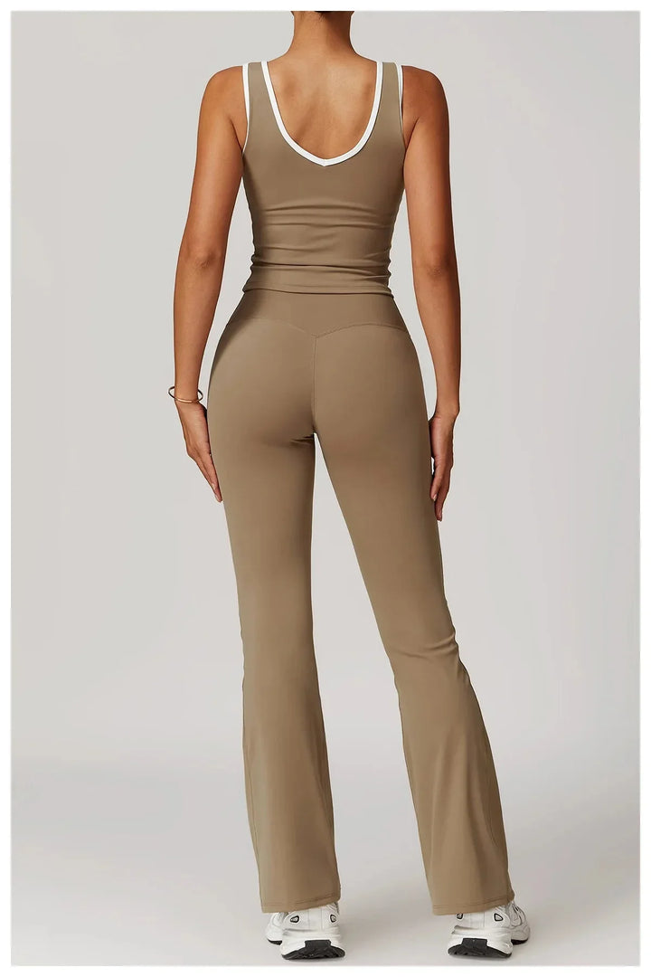 Elevate Your Workout: Myriad Step Up Gym Set - Stylish Leggings & Top Combo