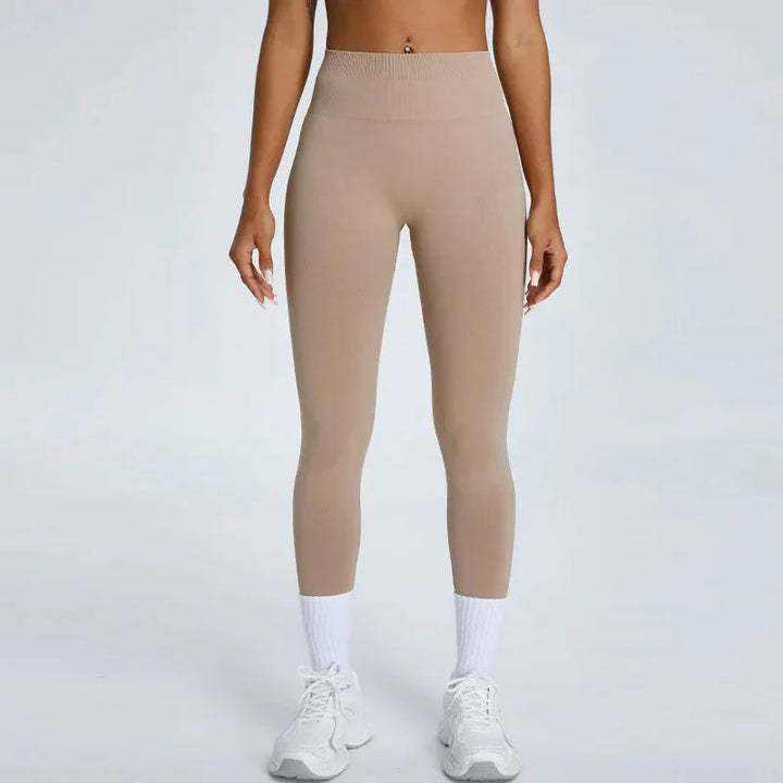 Sleek and Seamless Form-Fitting Leggings