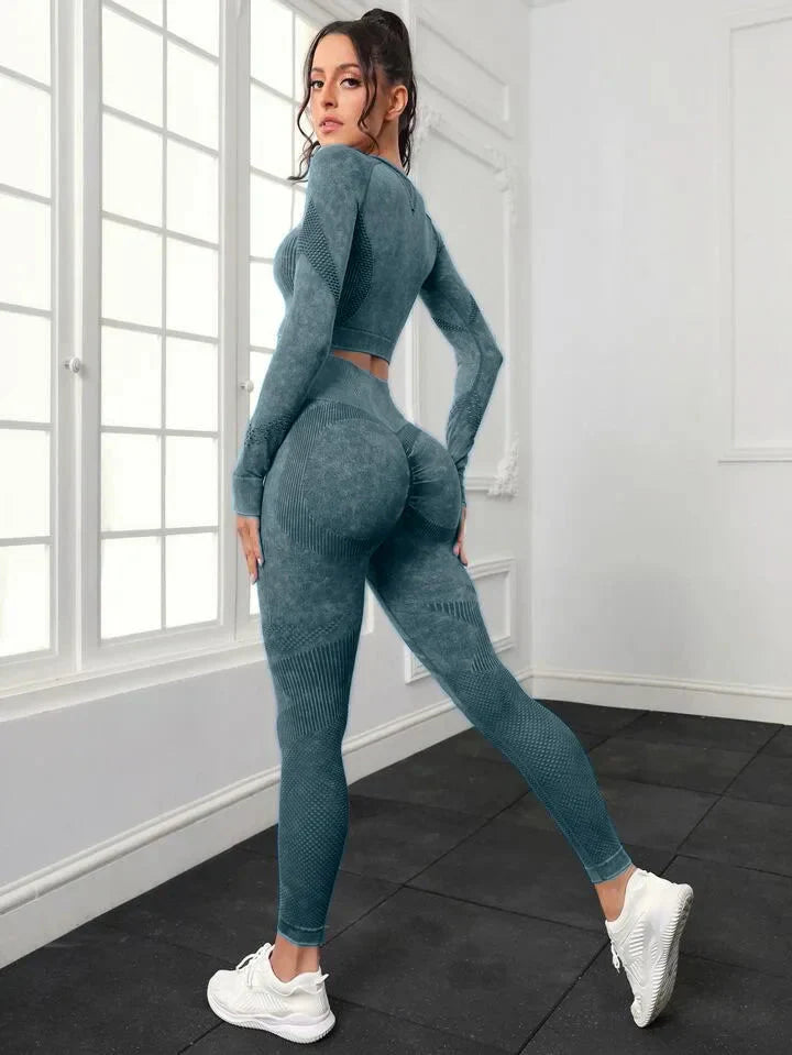 Ultimate Roaring Seamless Workout Set - Stylish Leggings and Top Combo
