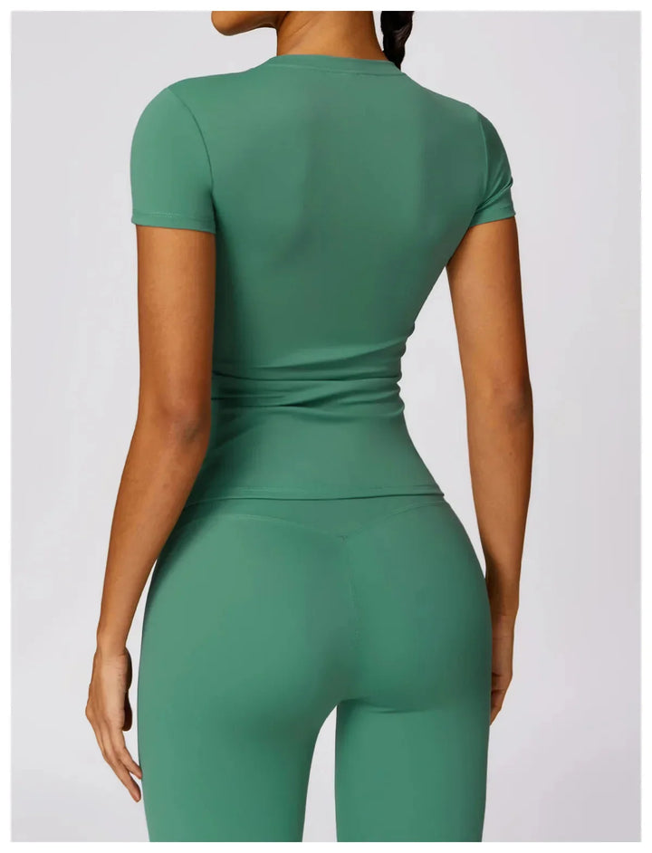 Ultimate Workout Collection - Stylish Leggings & Performance Shirt