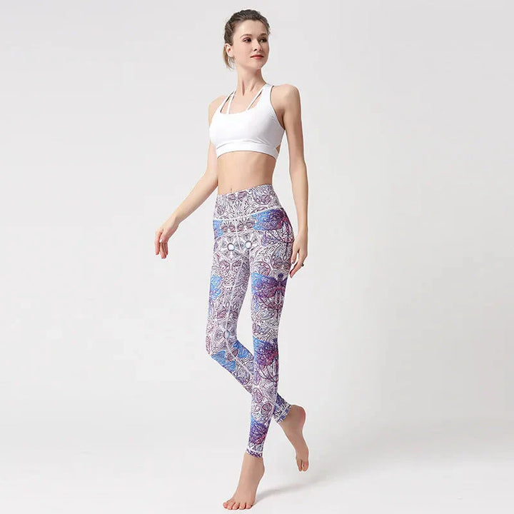 Exciting Graphical Design Seamless Leggings