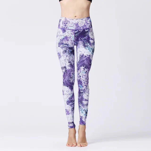 Exciting Graphical Design Seamless Leggings