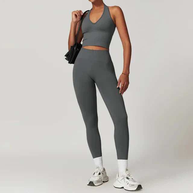 Elevate Your Workout: Momentum Seamless V-Line Leggings and Top Set