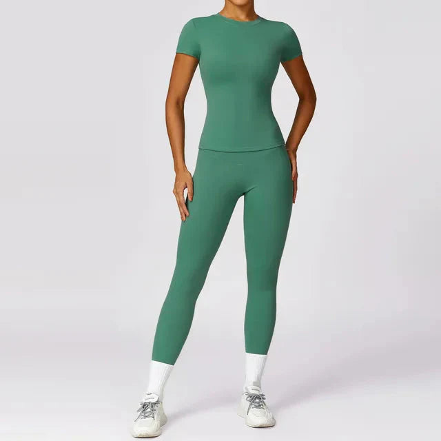 Ultimate Workout Collection - Stylish Leggings & Performance Shirt